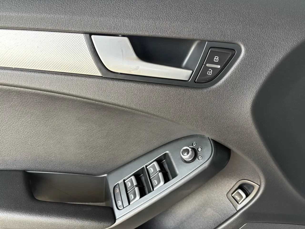 Audi A4 снимка Audi A4
