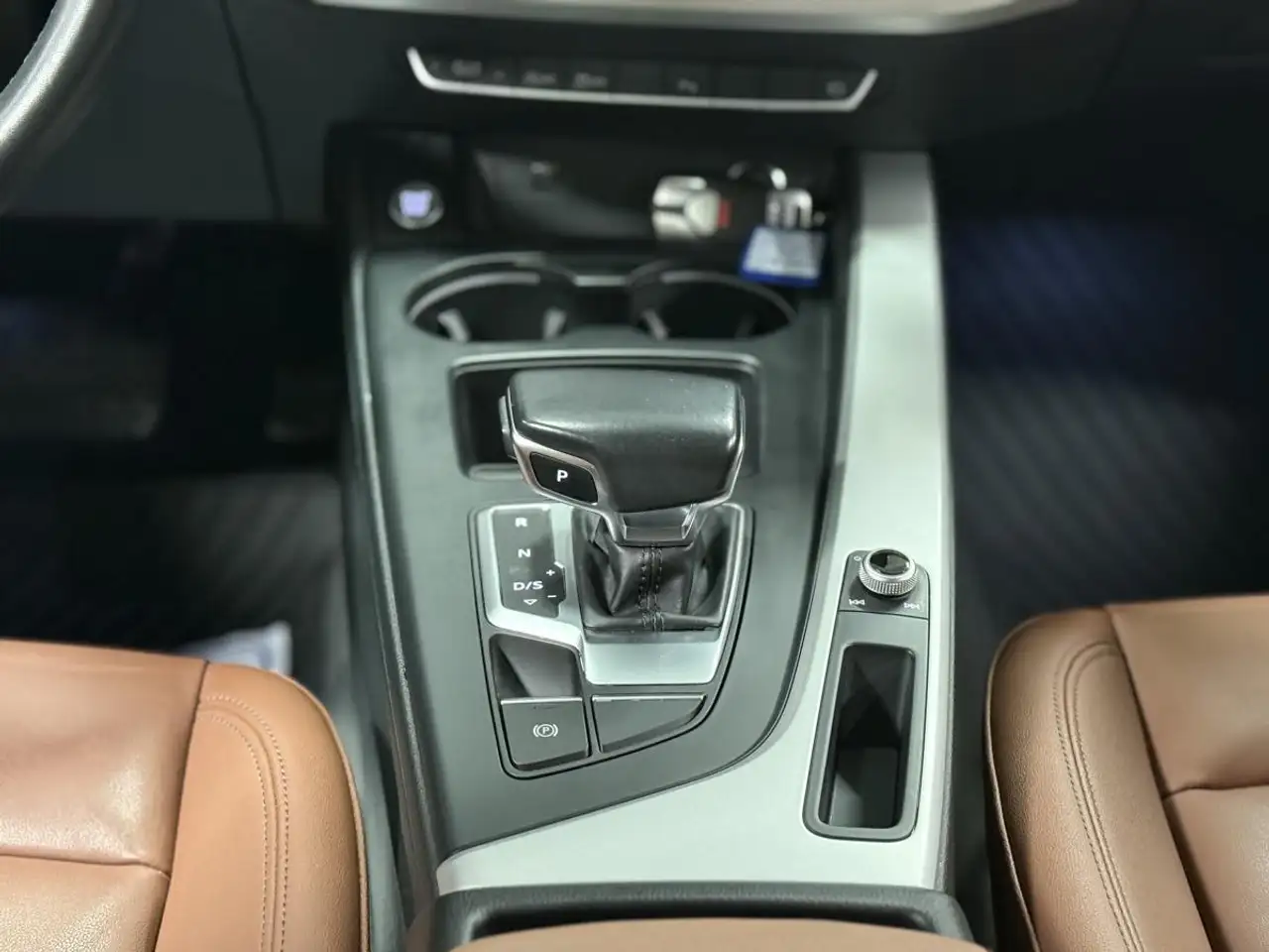 Audi A4 снимка Audi A4