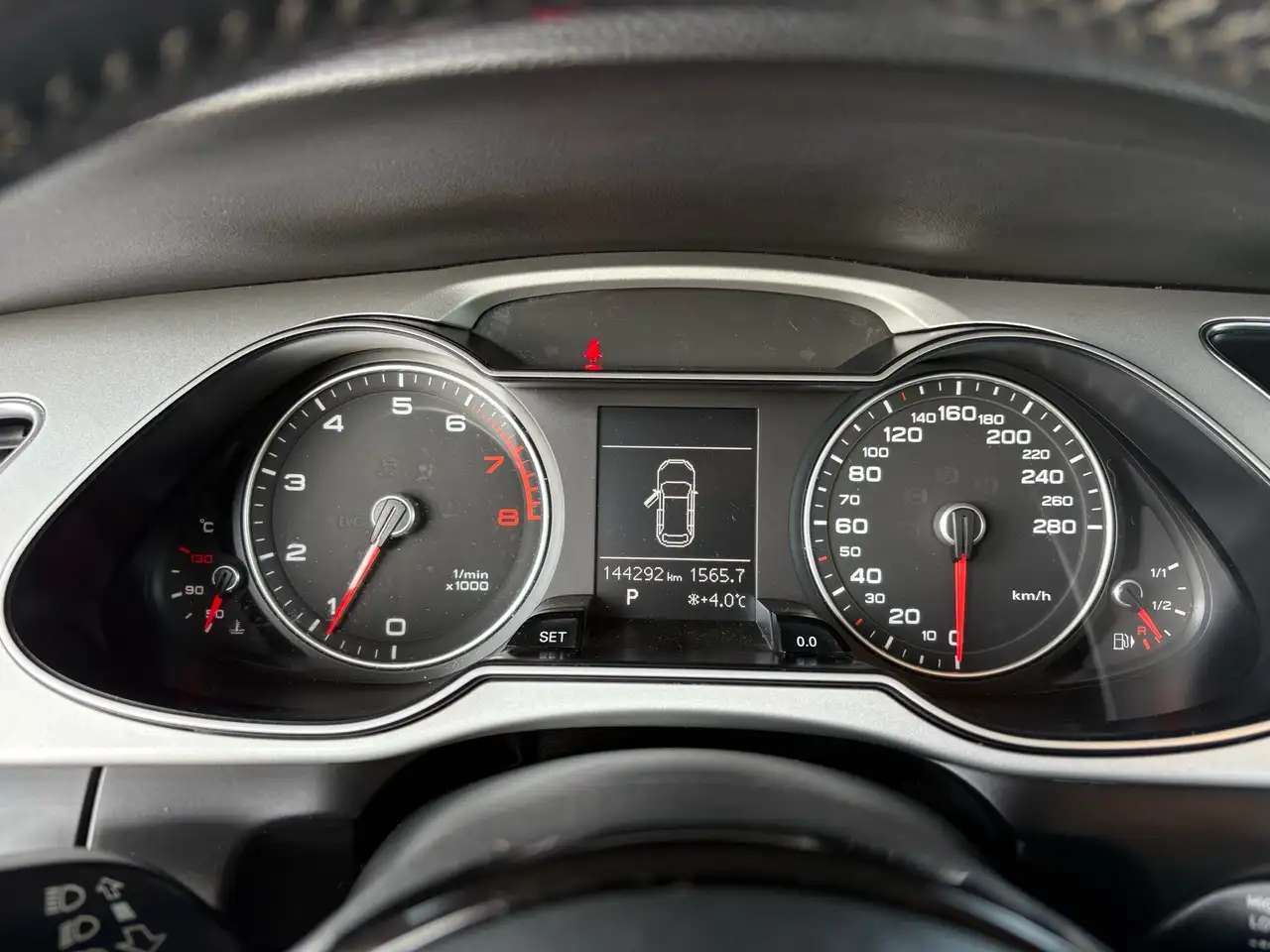 Audi A4 снимка Audi A4