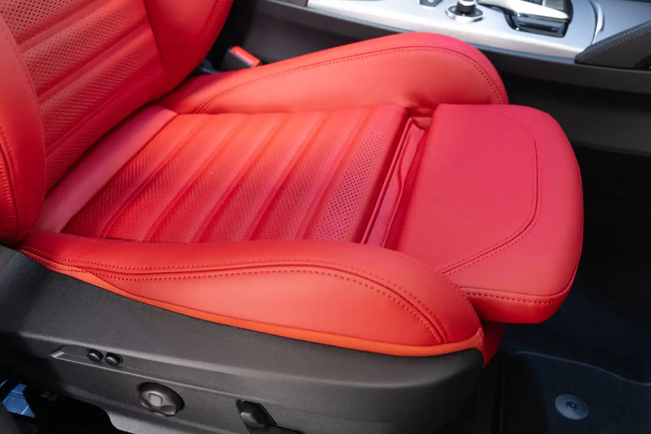 Alfa Romeo Stelvio снимка Alfa Romeo Stelvio