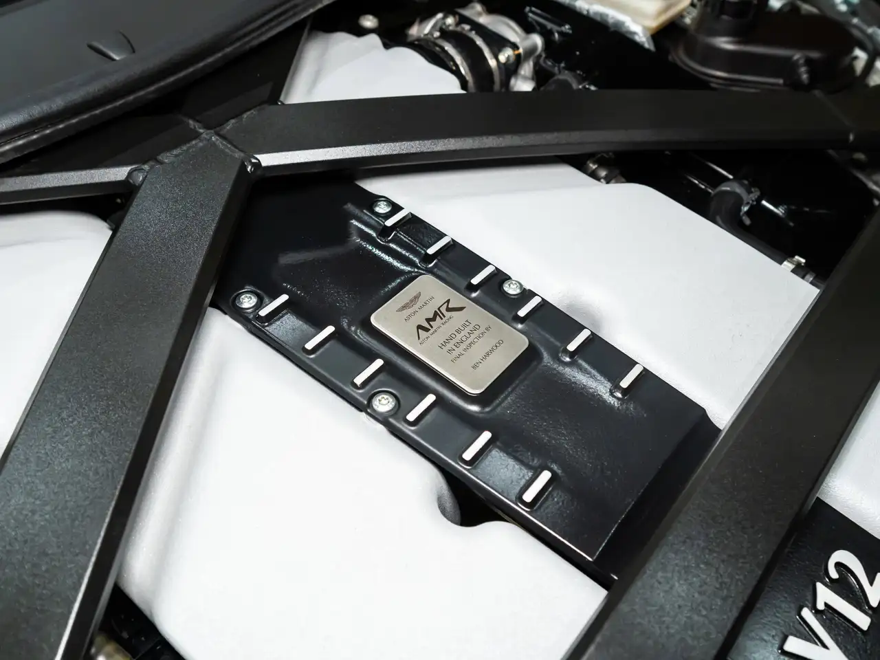 Aston Martin DB11 fotografie Aston Martin DB11