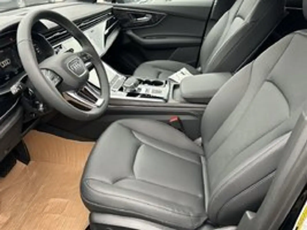 Audi Q7 photo Audi Q7