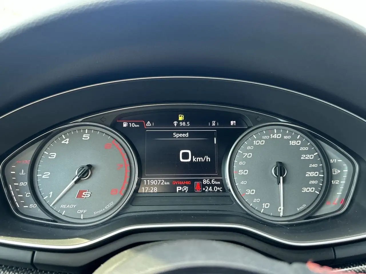 Audi S4 снимка Audi S4