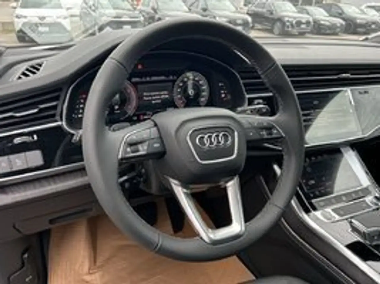 Audi Q7 photo Audi Q7