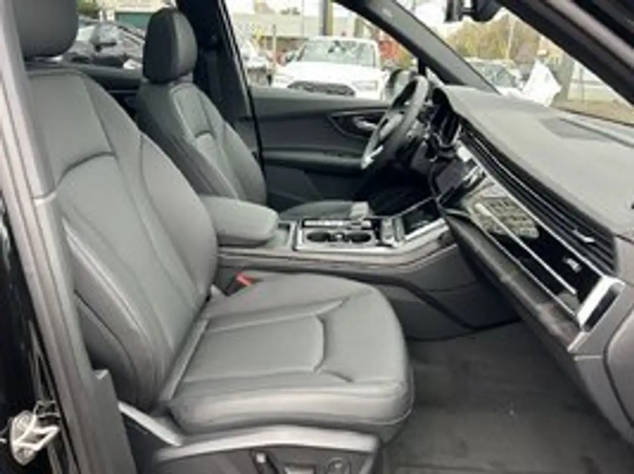 Audi Q7 photo Audi Q7
