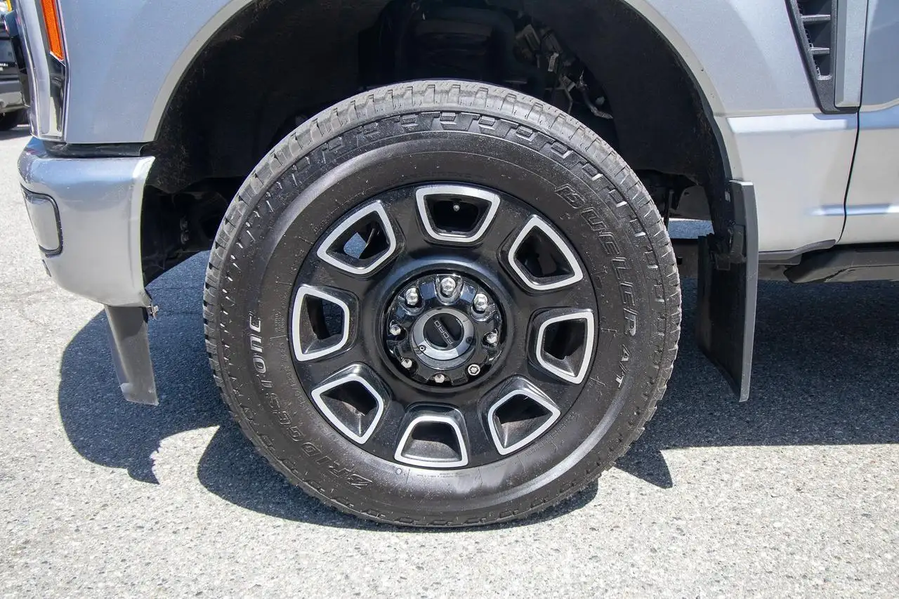 Ford F 350 снимка Ford F 350