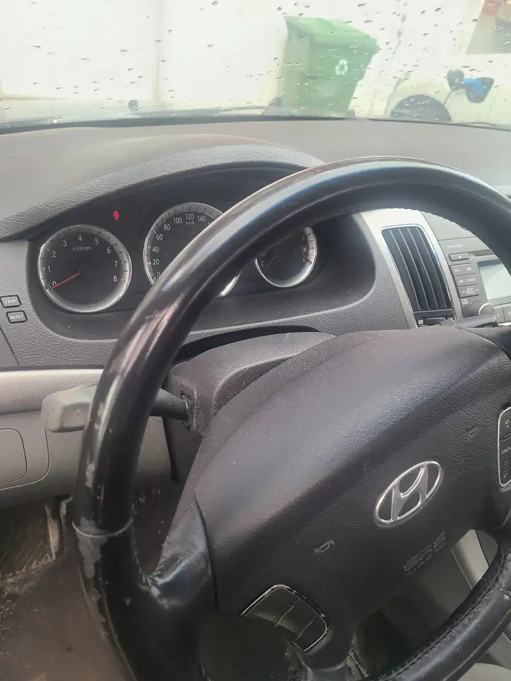 Hyundai SONATA photo Hyundai SONATA