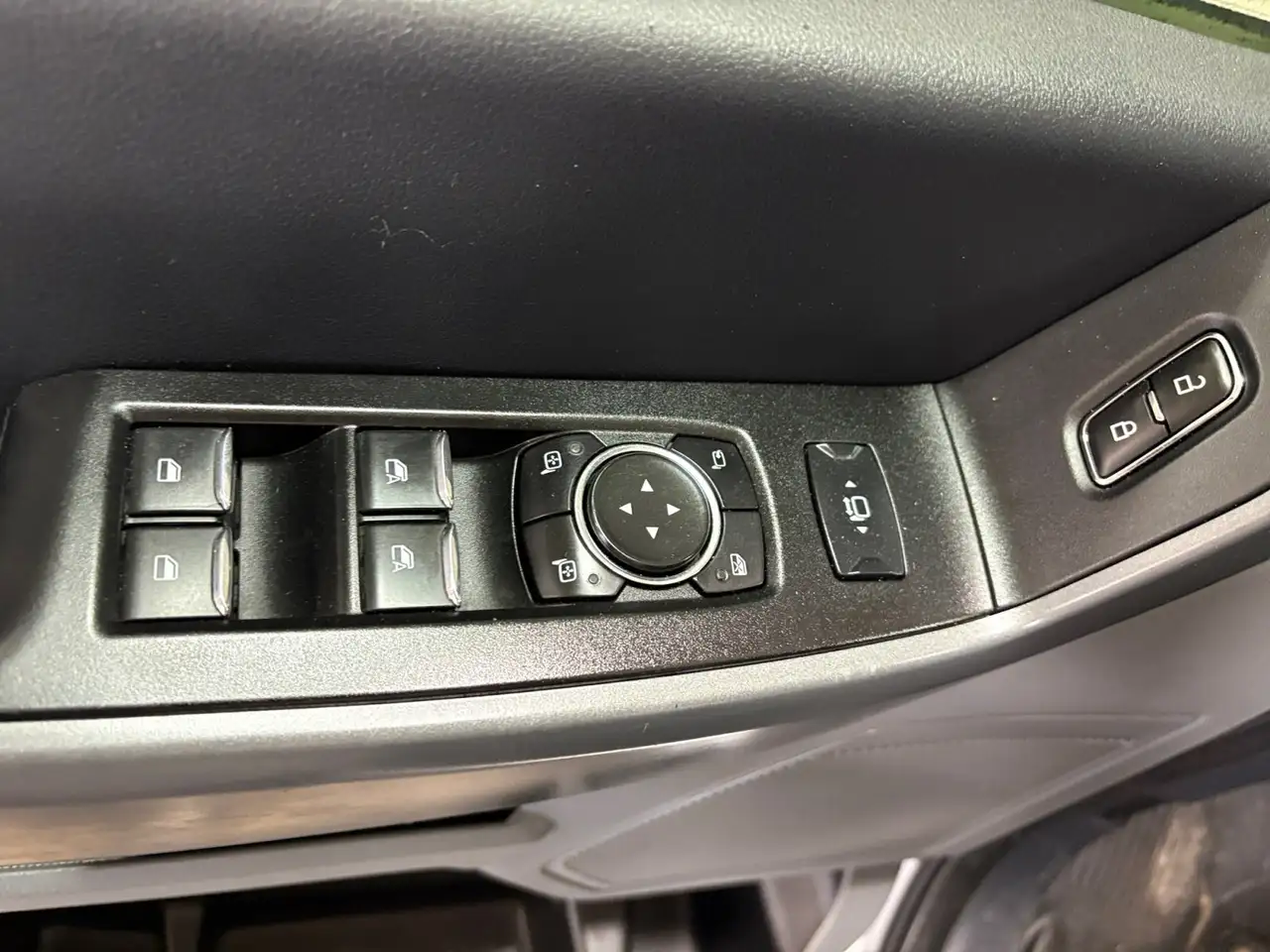 Ford F 350 photo Ford F 350