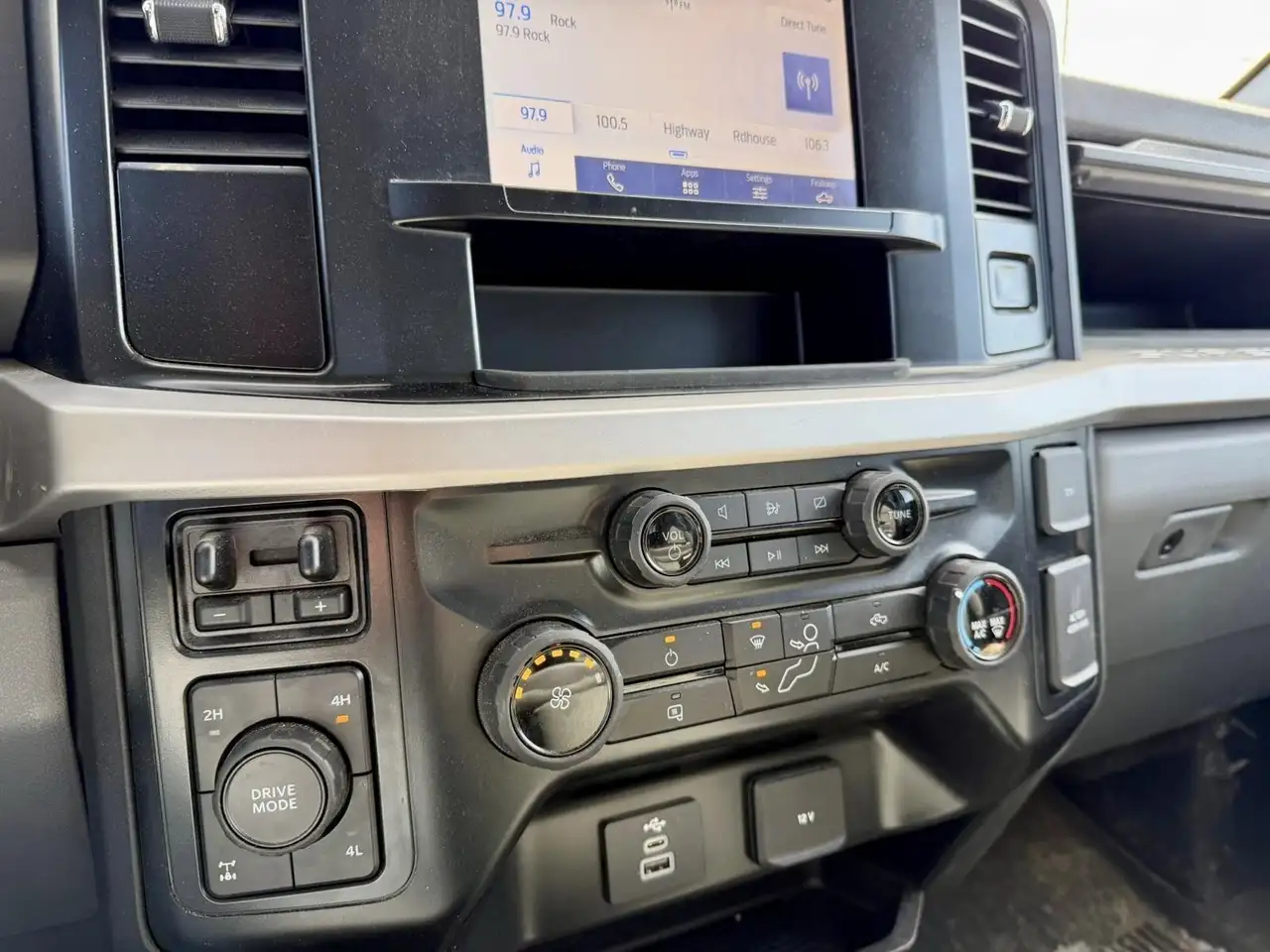 Ford F 350 снимка Ford F 350