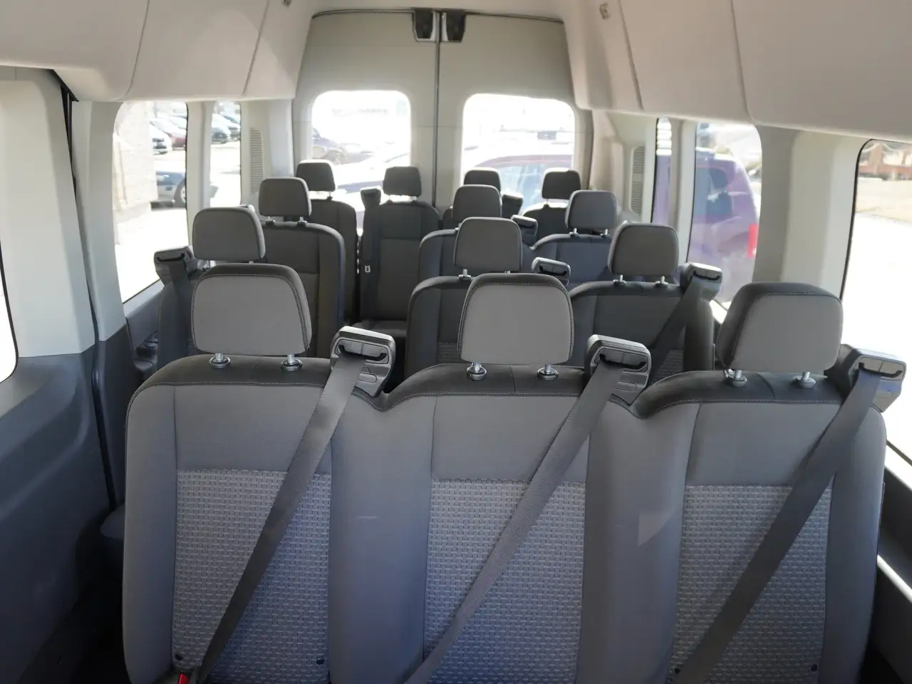 Ford Transit Passenger Wagon fotografie Ford Transit Passenger Wagon