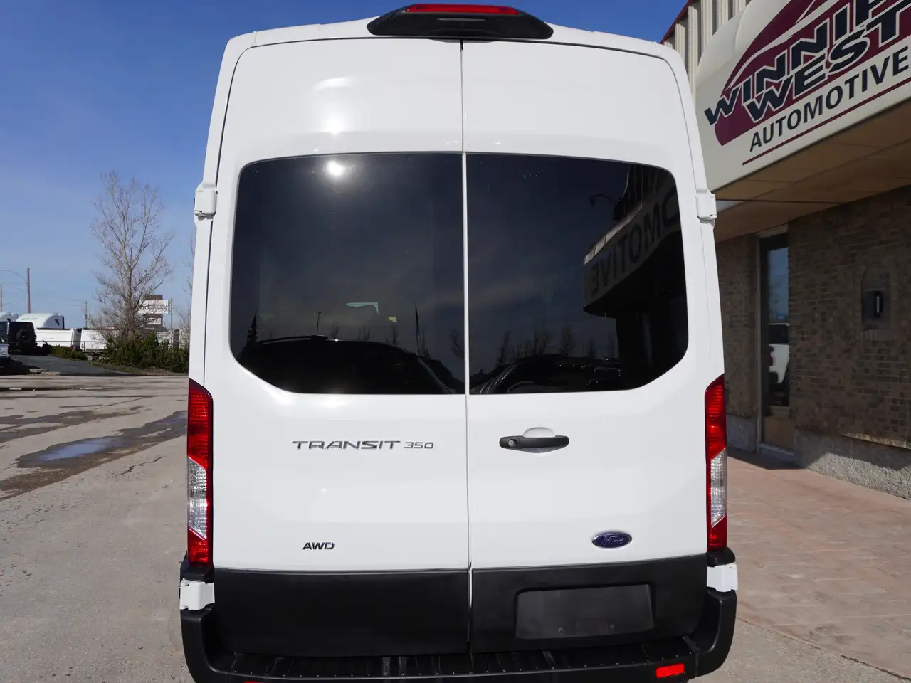 Ford Transit Passenger Wagon fotografie Ford Transit Passenger Wagon