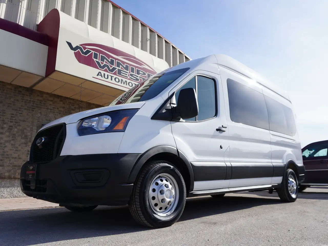 Ford Transit Passenger Wagon fotografie Ford Transit Passenger Wagon