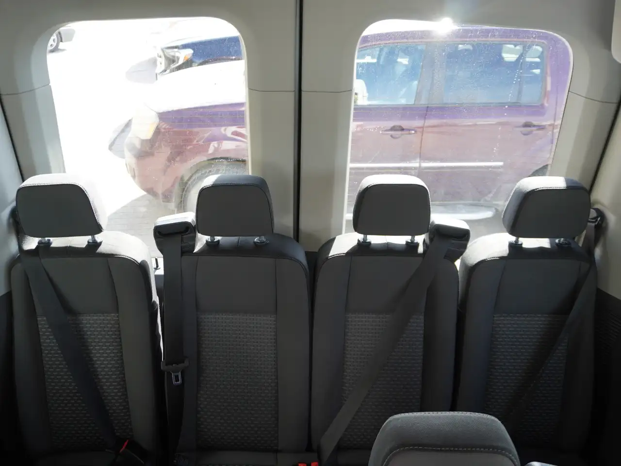 Ford Transit Passenger Wagon fotografie Ford Transit Passenger Wagon