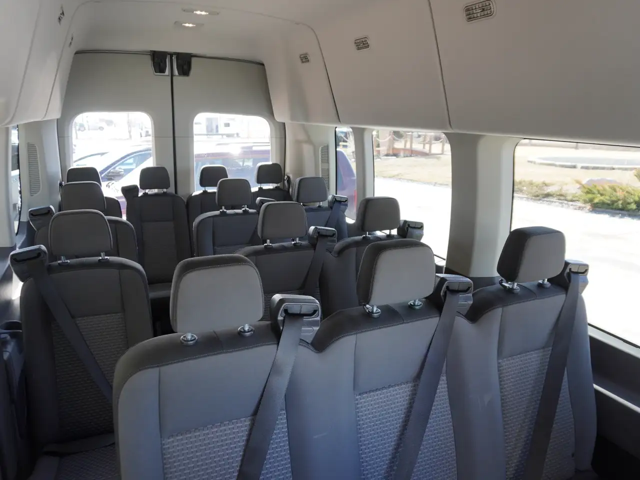 Ford Transit Passenger Wagon fotografie Ford Transit Passenger Wagon