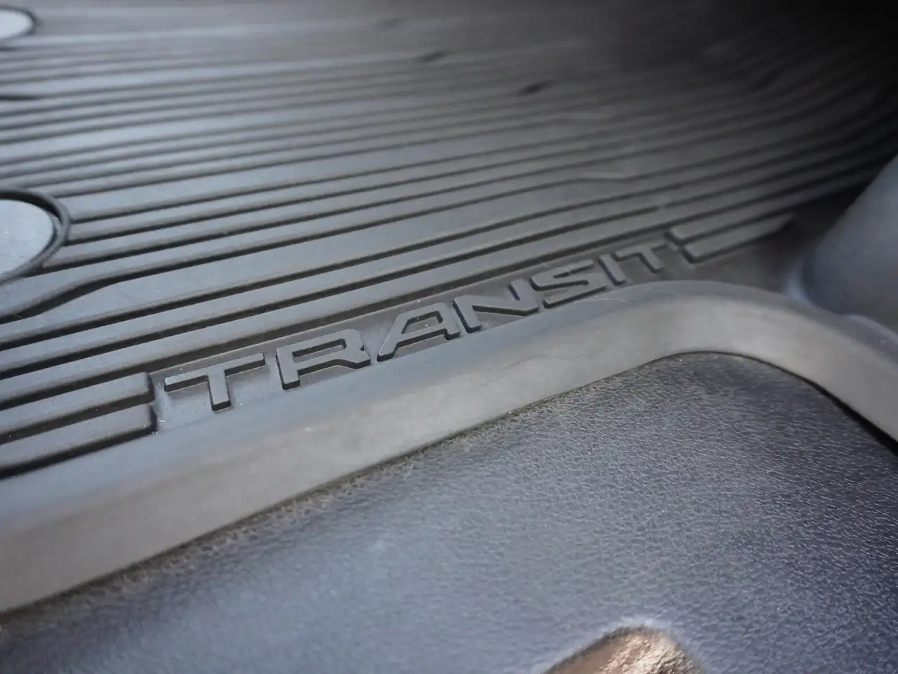 Ford Transit Passenger Wagon fotografie Ford Transit Passenger Wagon