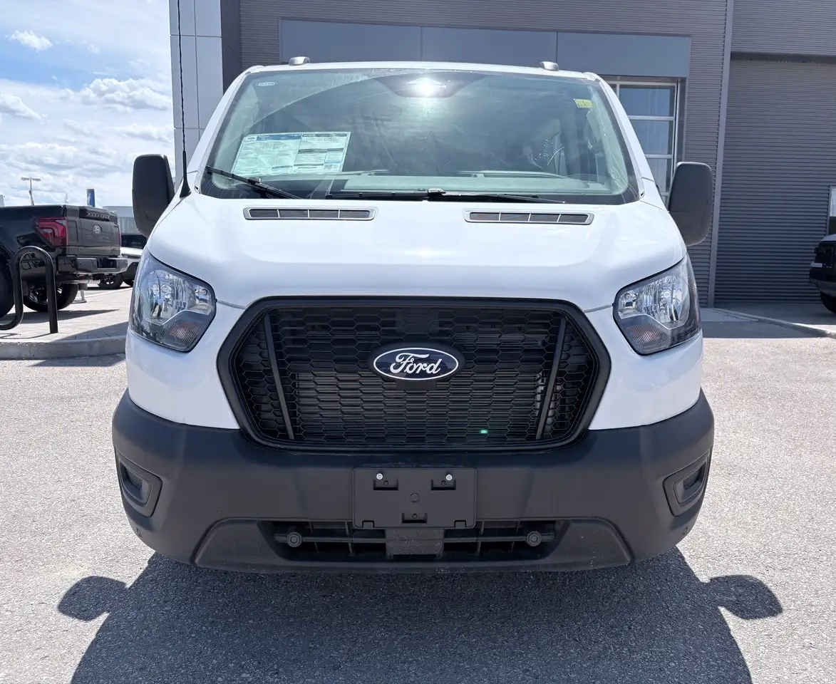 Ford Transit Passenger Wagon снимка Ford Transit Passenger Wagon