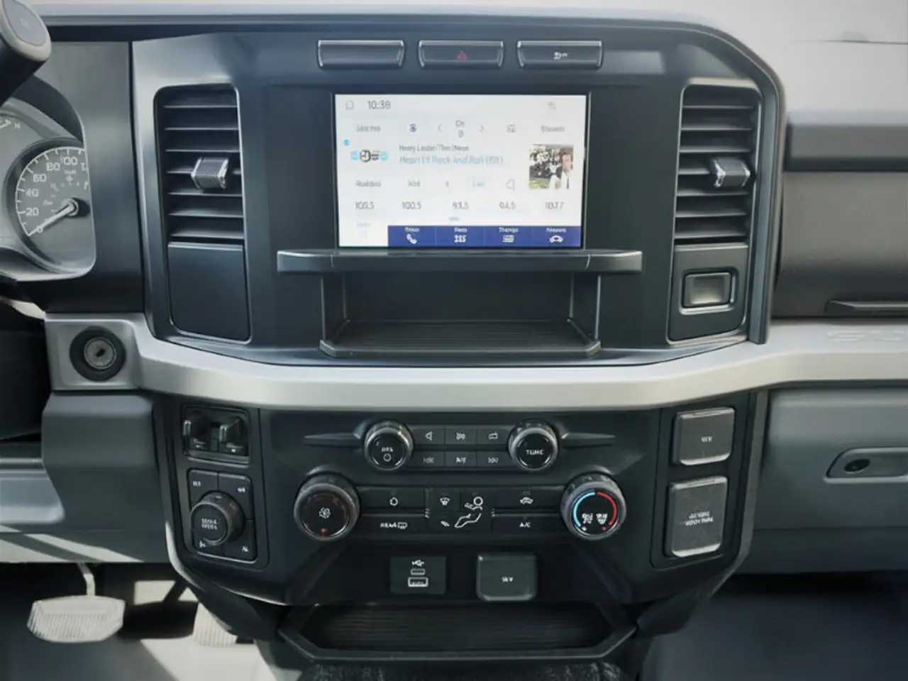 Ford F 350 снимка Ford F 350
