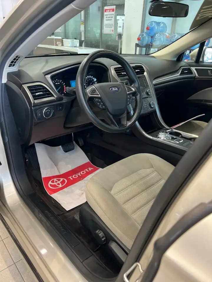 Ford Fusion photo Ford Fusion