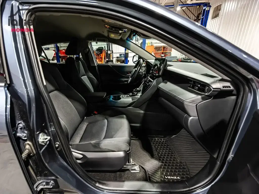 Toyota Venza photo Toyota Venza