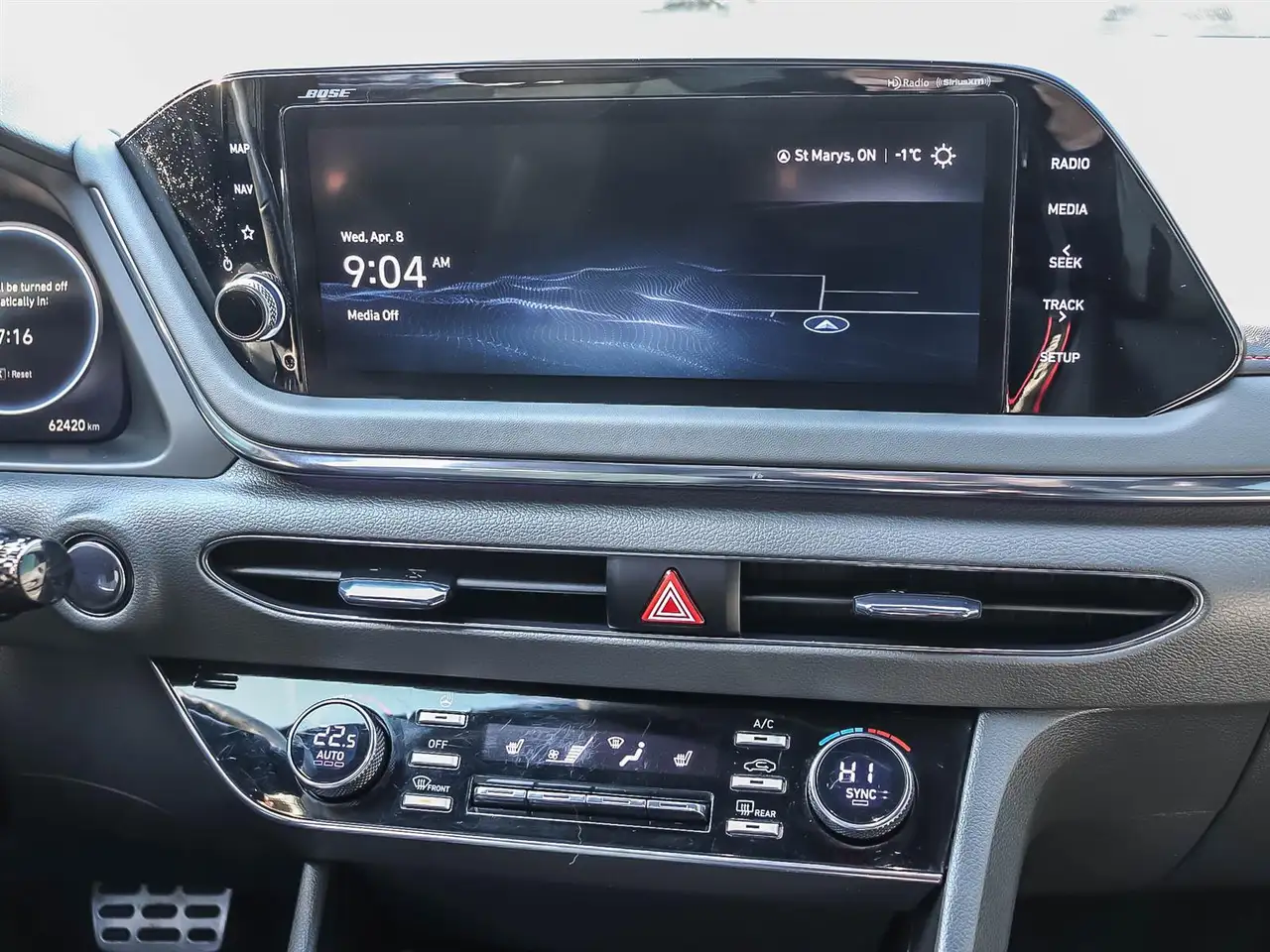 Hyundai SONATA снимка Hyundai SONATA