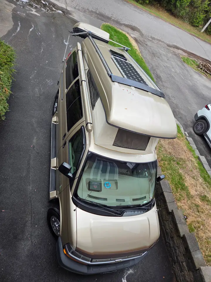 Chevrolet Express 2500 photo Chevrolet Express 2500
