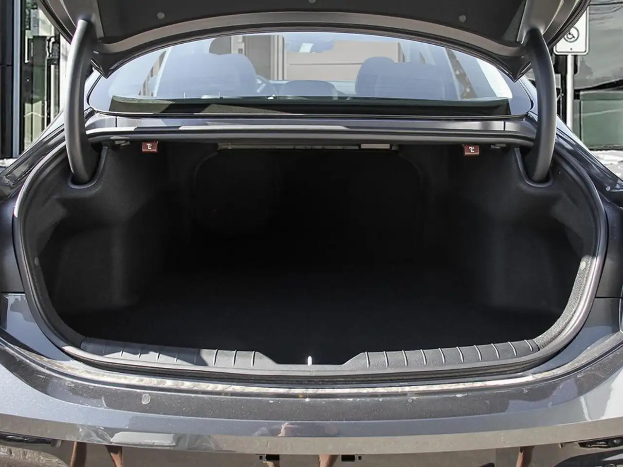 Hyundai SONATA снимка Hyundai SONATA