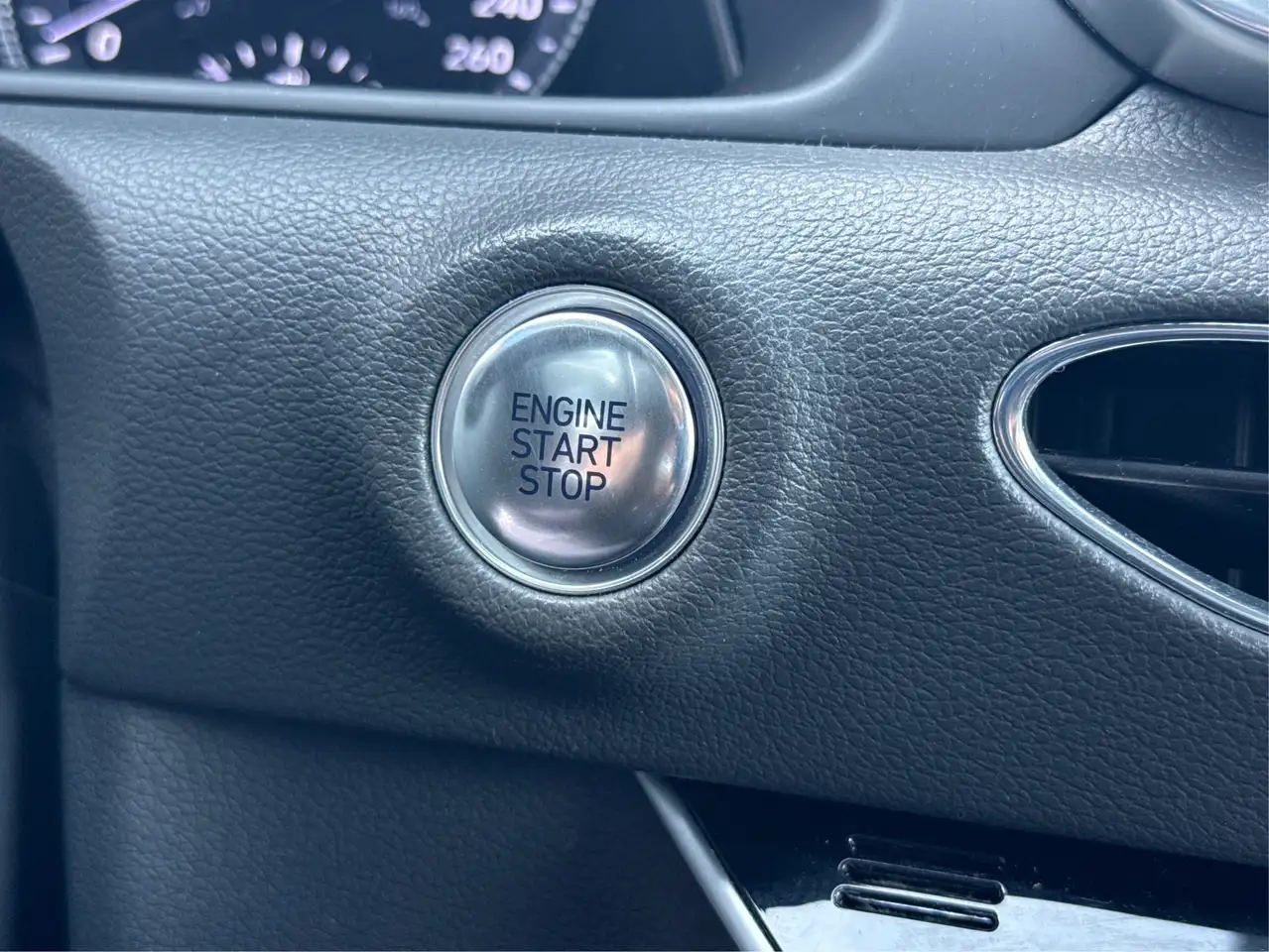 Hyundai SONATA снимка Hyundai SONATA