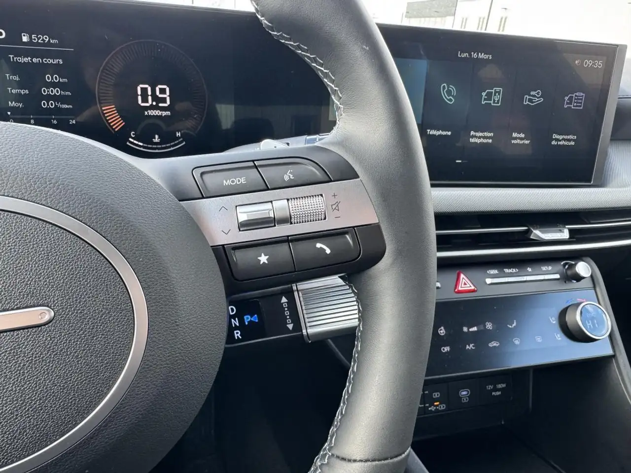 Hyundai SONATA снимка Hyundai SONATA