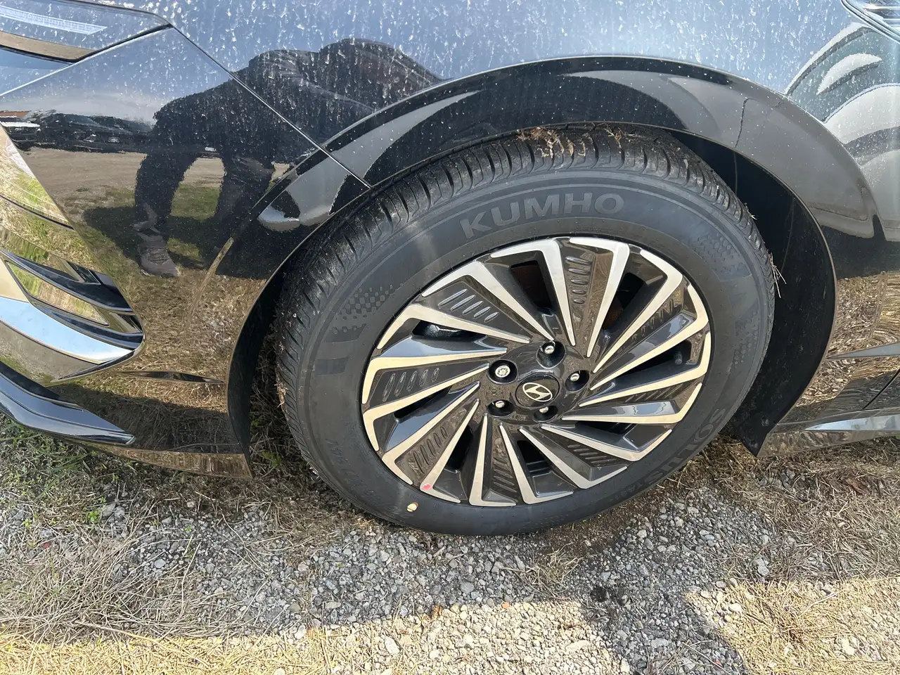 Hyundai SONATA снимка Hyundai SONATA