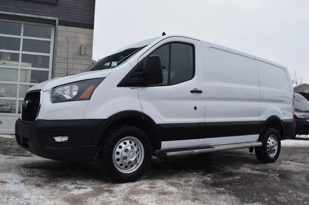 Ford Transit Cargo Van снимка Ford Transit Cargo Van