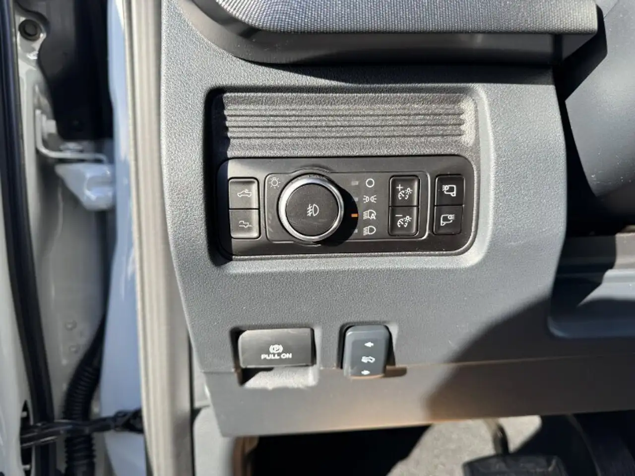Ford F-450 Super Duty снимка Ford F-450 Super Duty