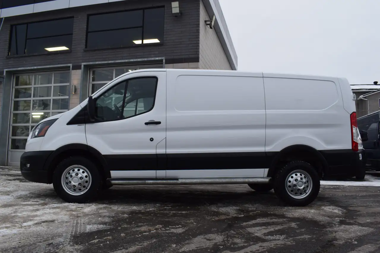 Ford Transit Cargo Van снимка Ford Transit Cargo Van