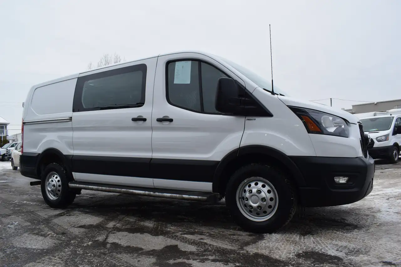 Ford Transit Cargo Van снимка Ford Transit Cargo Van