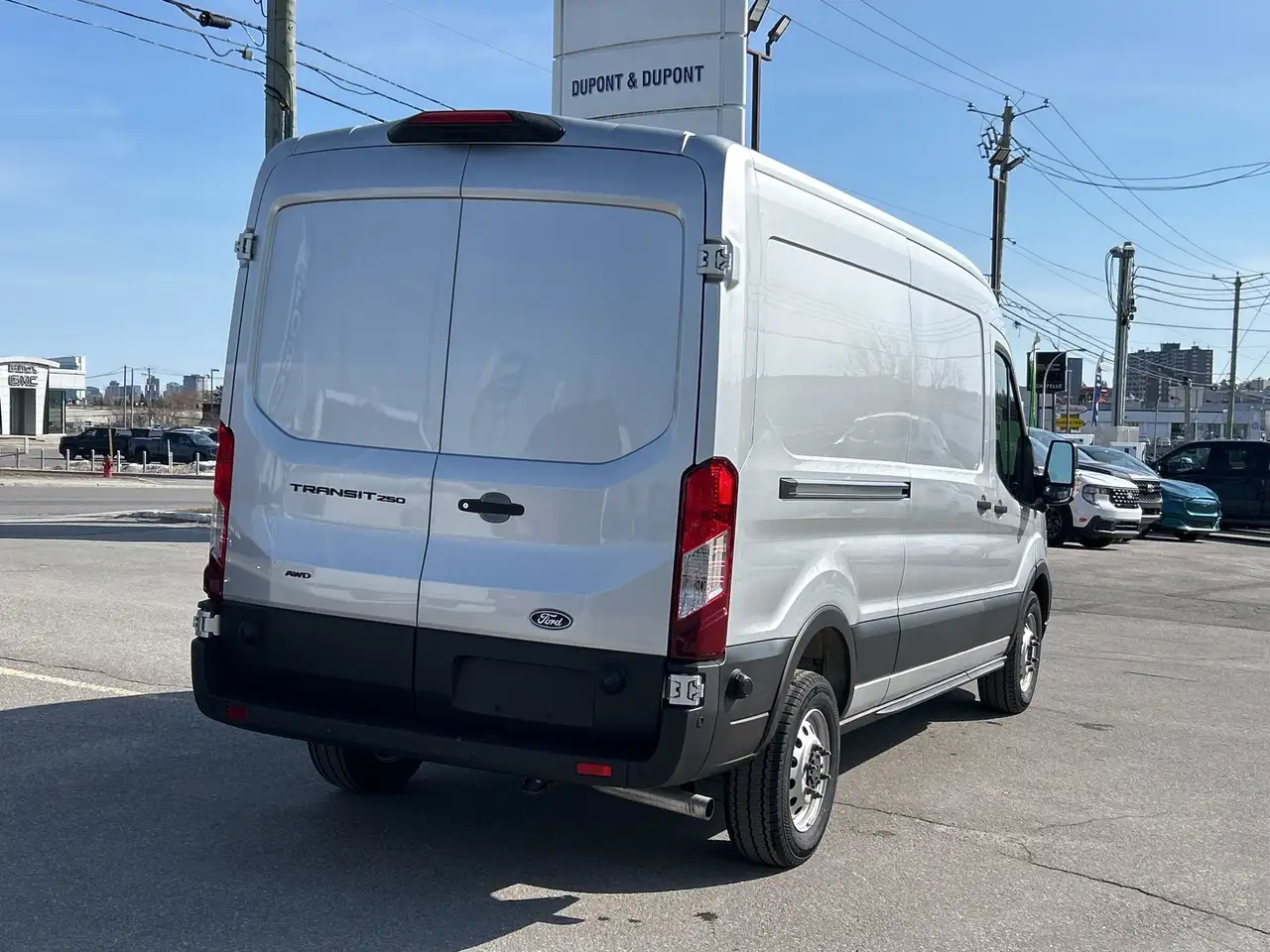 Ford Transit Cargo Van снимка Ford Transit Cargo Van