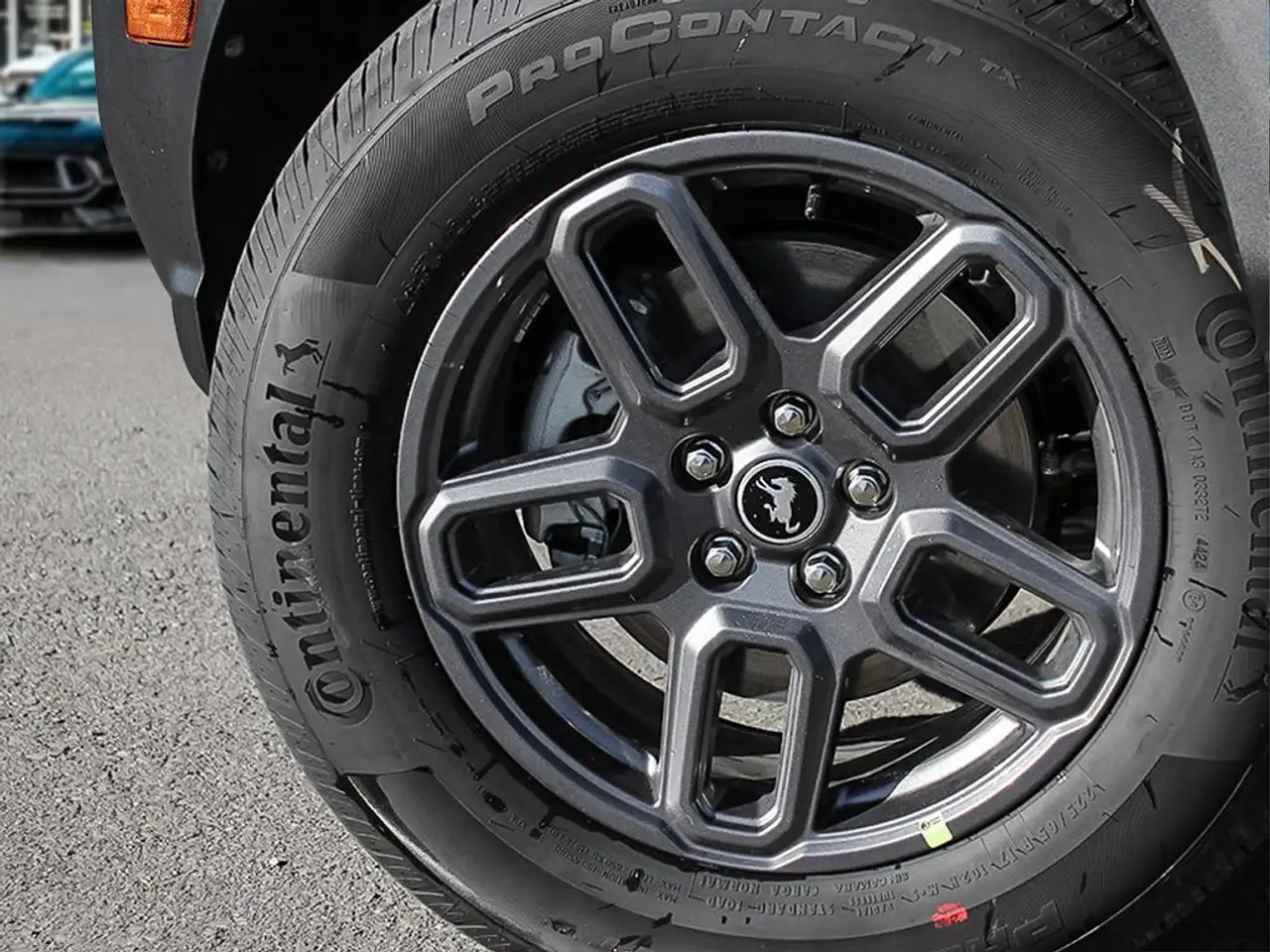 Ford Bronco Sport photo Ford Bronco Sport