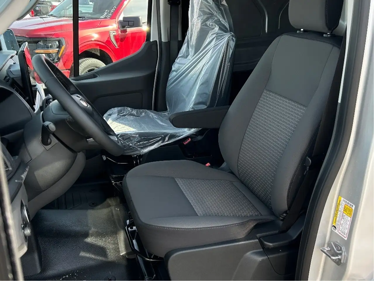 Ford Transit Cargo Van снимка Ford Transit Cargo Van