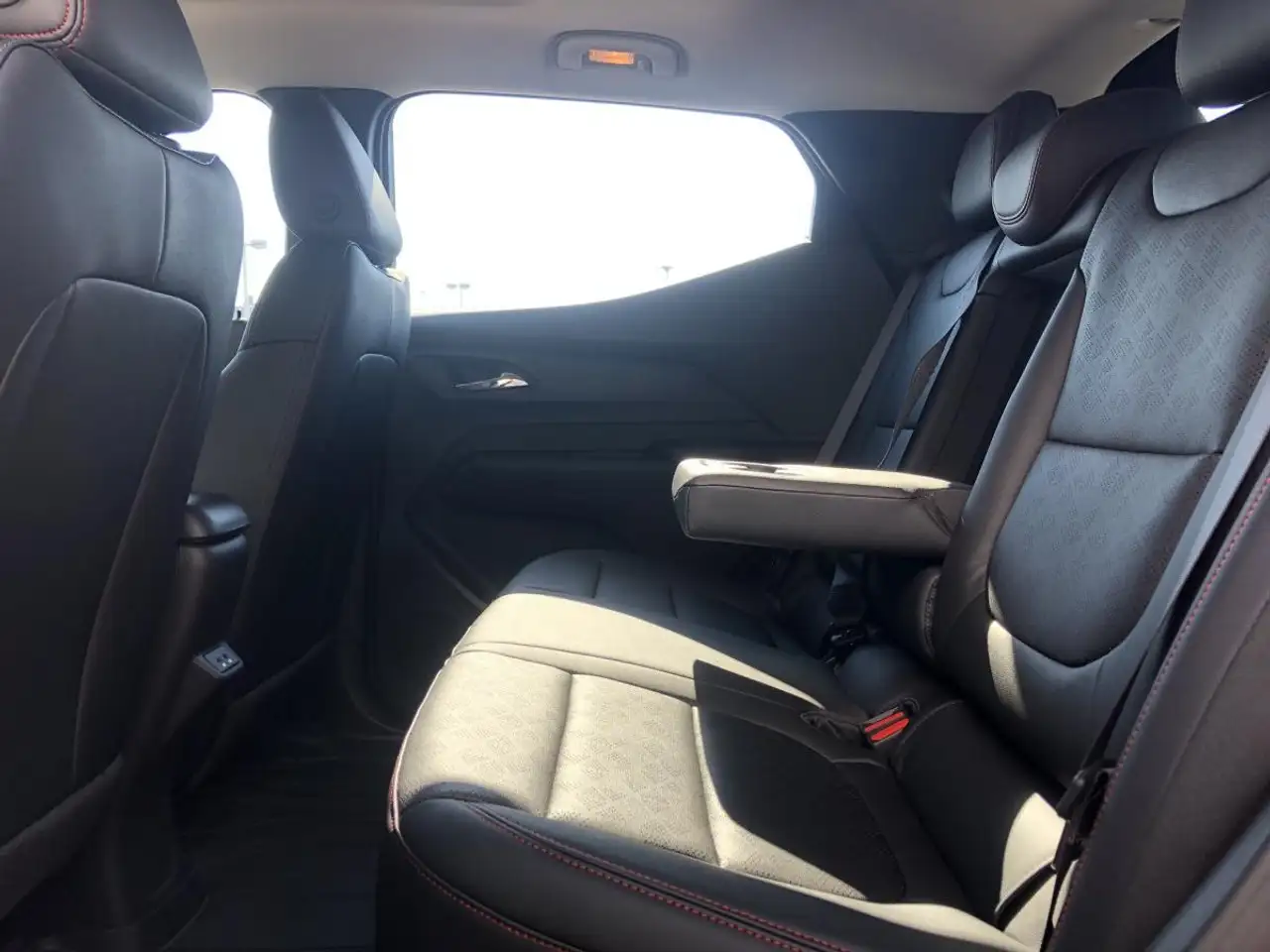Chevrolet Bolt photo Chevrolet Bolt