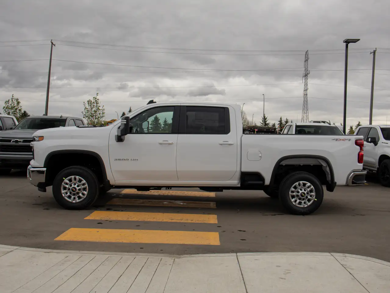 Chevrolet Silverado 2500 photo Chevrolet Silverado 2500