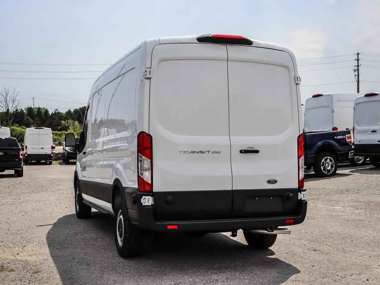 Ford Transit Cargo Van снимка Ford Transit Cargo Van