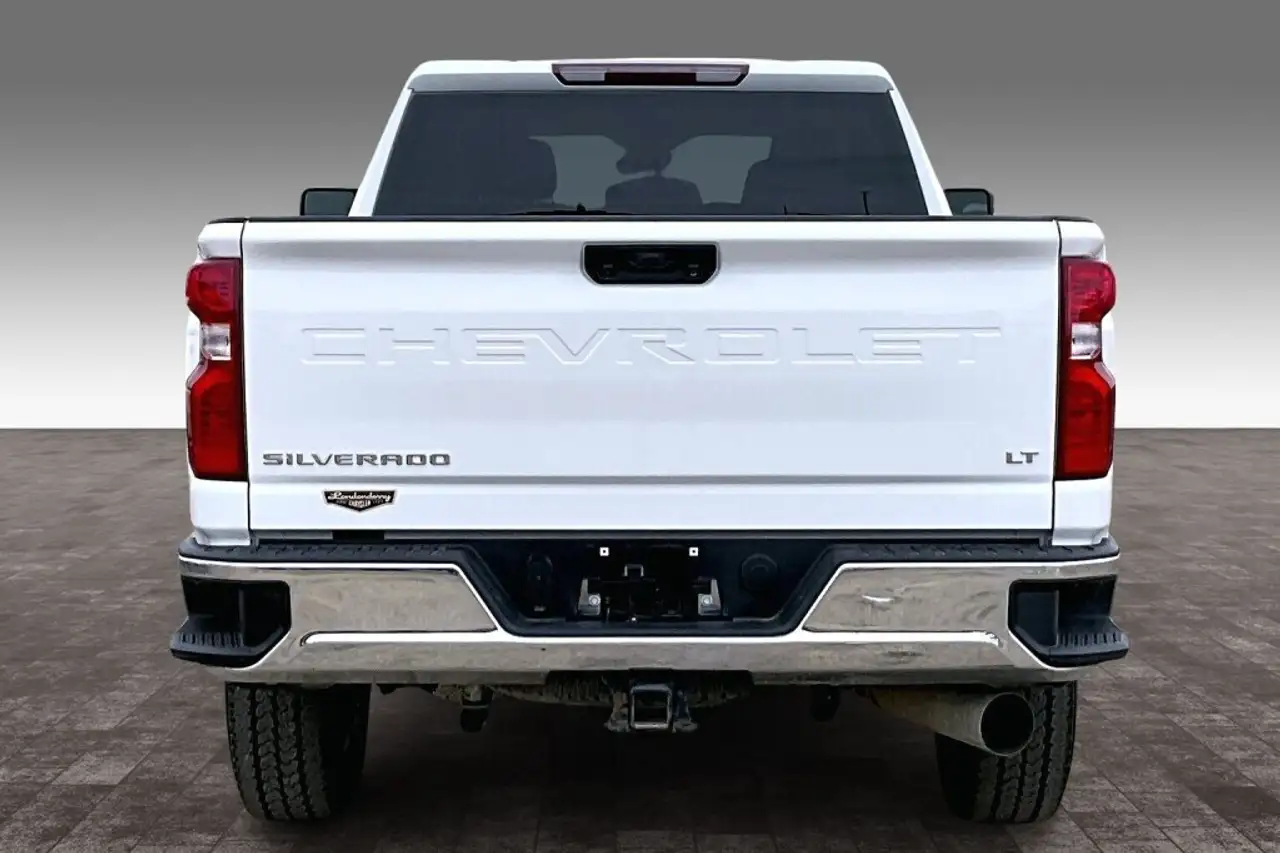 Chevrolet Silverado 2500 снимка Chevrolet Silverado 2500