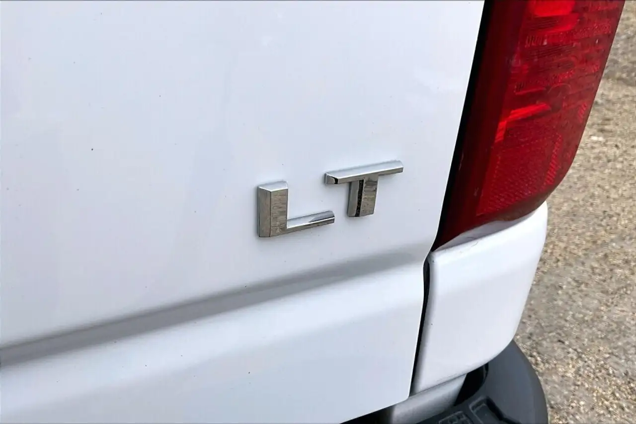 Chevrolet Silverado 2500 снимка Chevrolet Silverado 2500