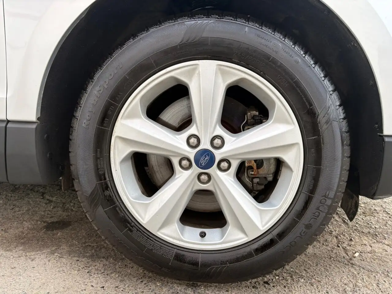 Ford Edge photo Ford Edge