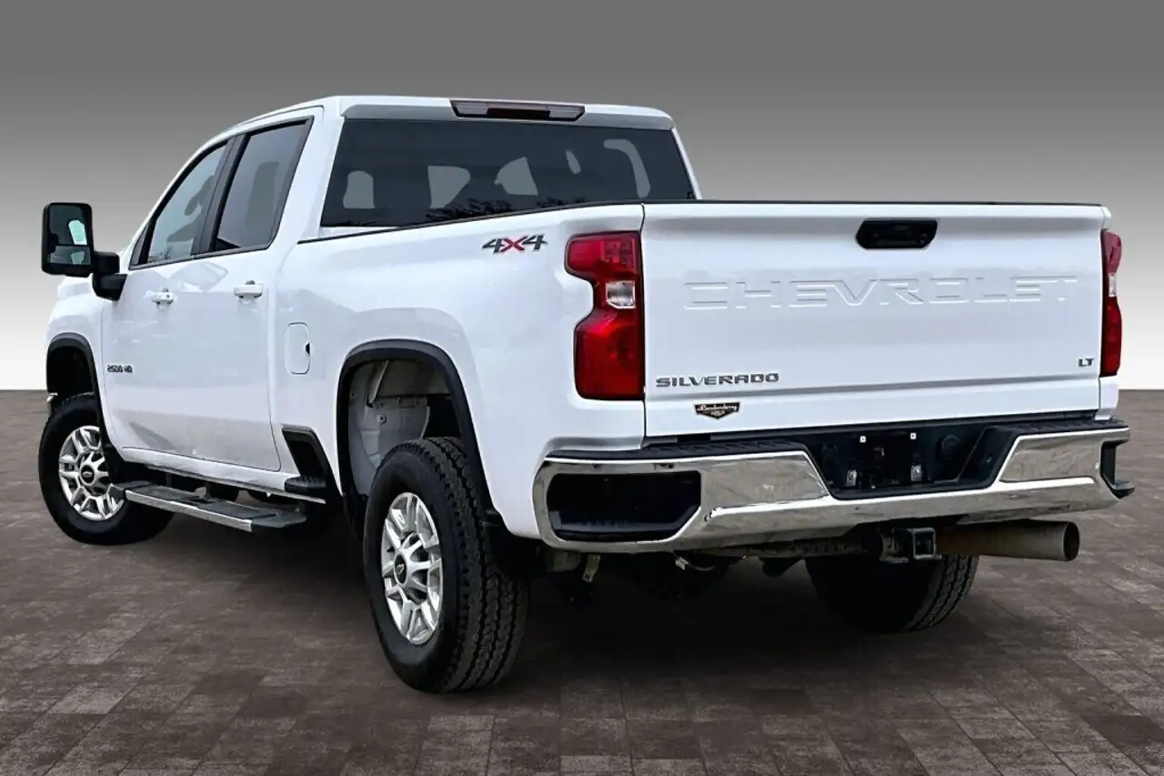 Chevrolet Silverado 2500 снимка Chevrolet Silverado 2500