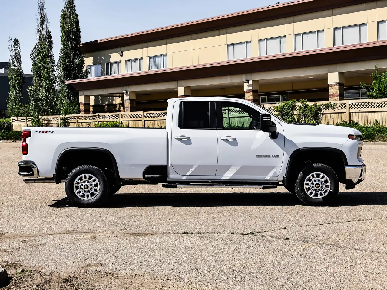 Chevrolet Silverado 2500 снимка Chevrolet Silverado 2500