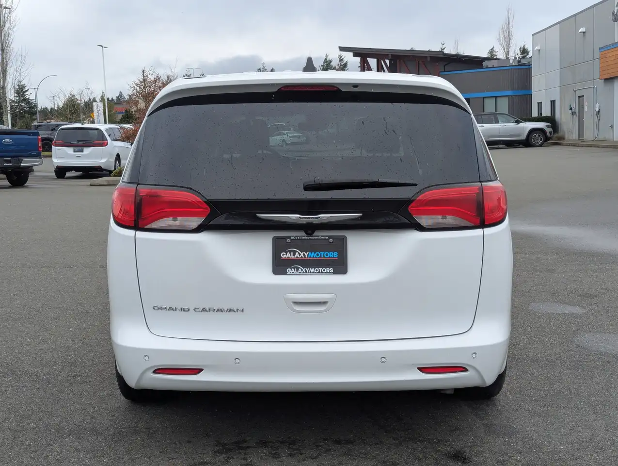 Chrysler Grand Caravan снимка Chrysler Grand Caravan