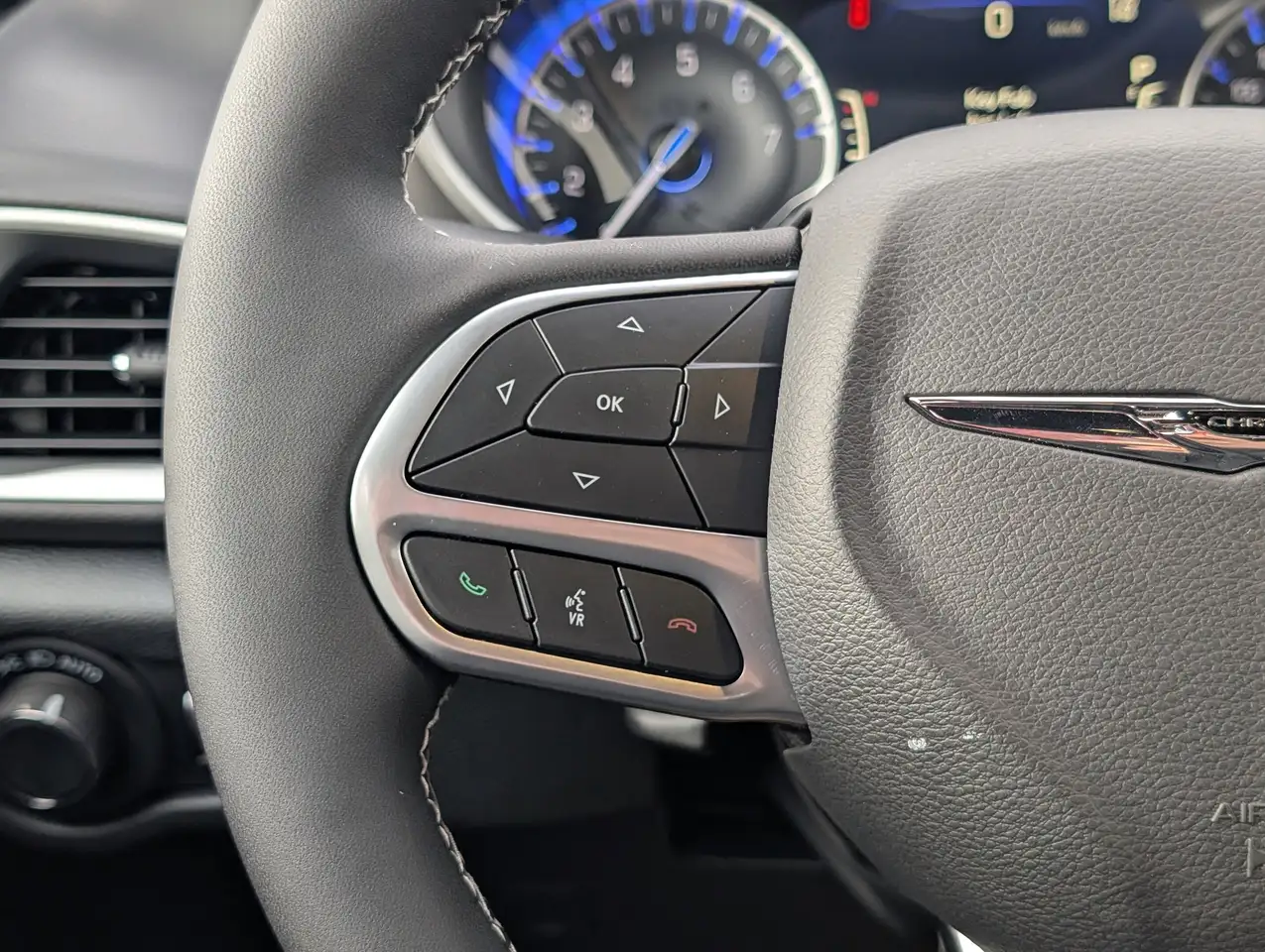 Chrysler Grand Caravan снимка Chrysler Grand Caravan