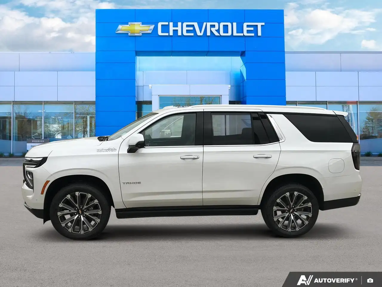 Chevrolet Tahoe снимка Chevrolet Tahoe