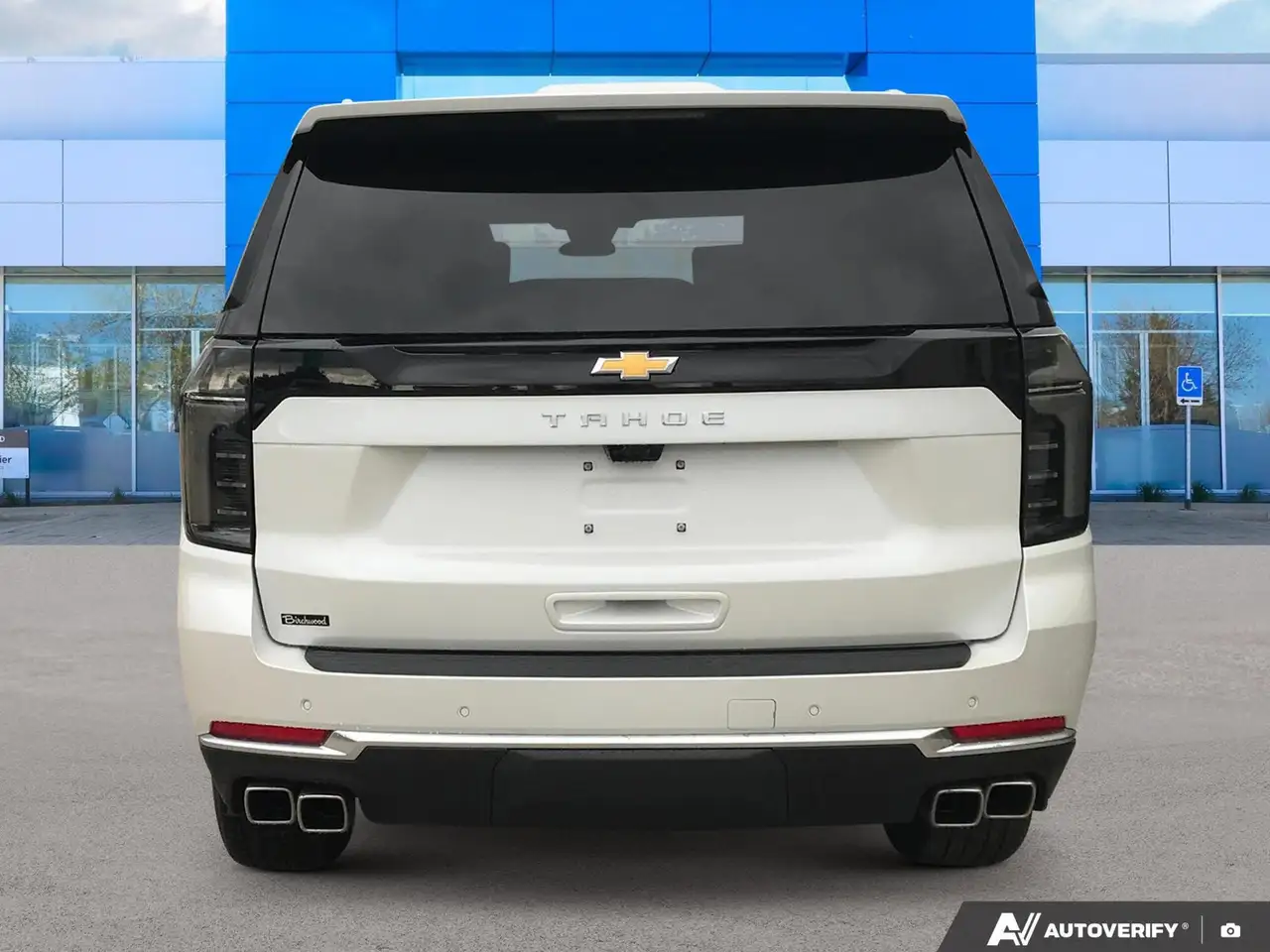Chevrolet Tahoe снимка Chevrolet Tahoe