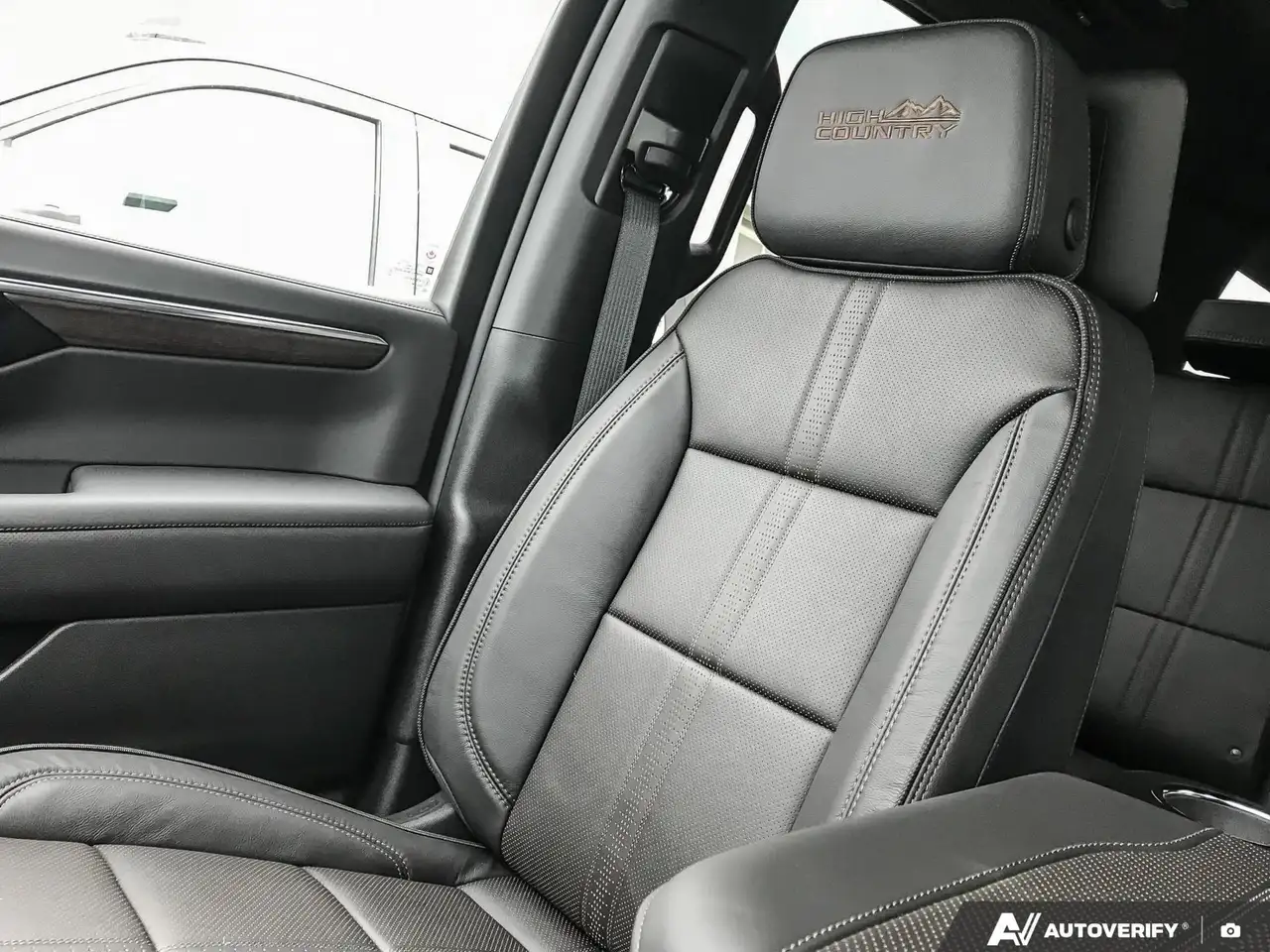 Chevrolet Tahoe снимка Chevrolet Tahoe