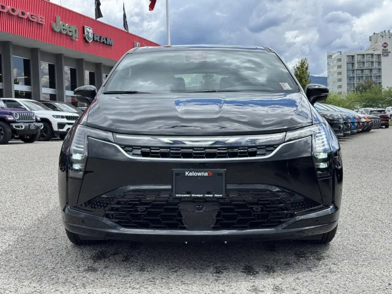 Chrysler Pacifica photo Chrysler Pacifica